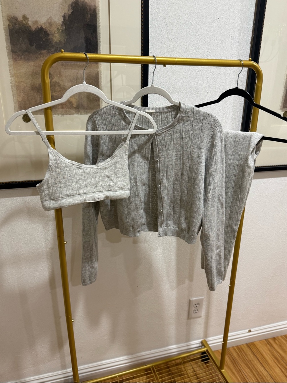 ALO Yoga Light Gray Ribbed Leggings Set - Bra, Cardigan & Pants Loungewear